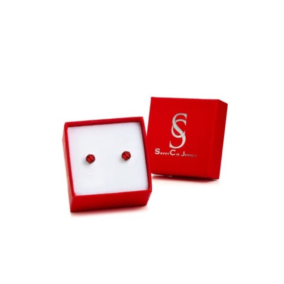 NWT Savvy Cie Sterling Silver Garnet Stud Earrings - Picture 2 of 9